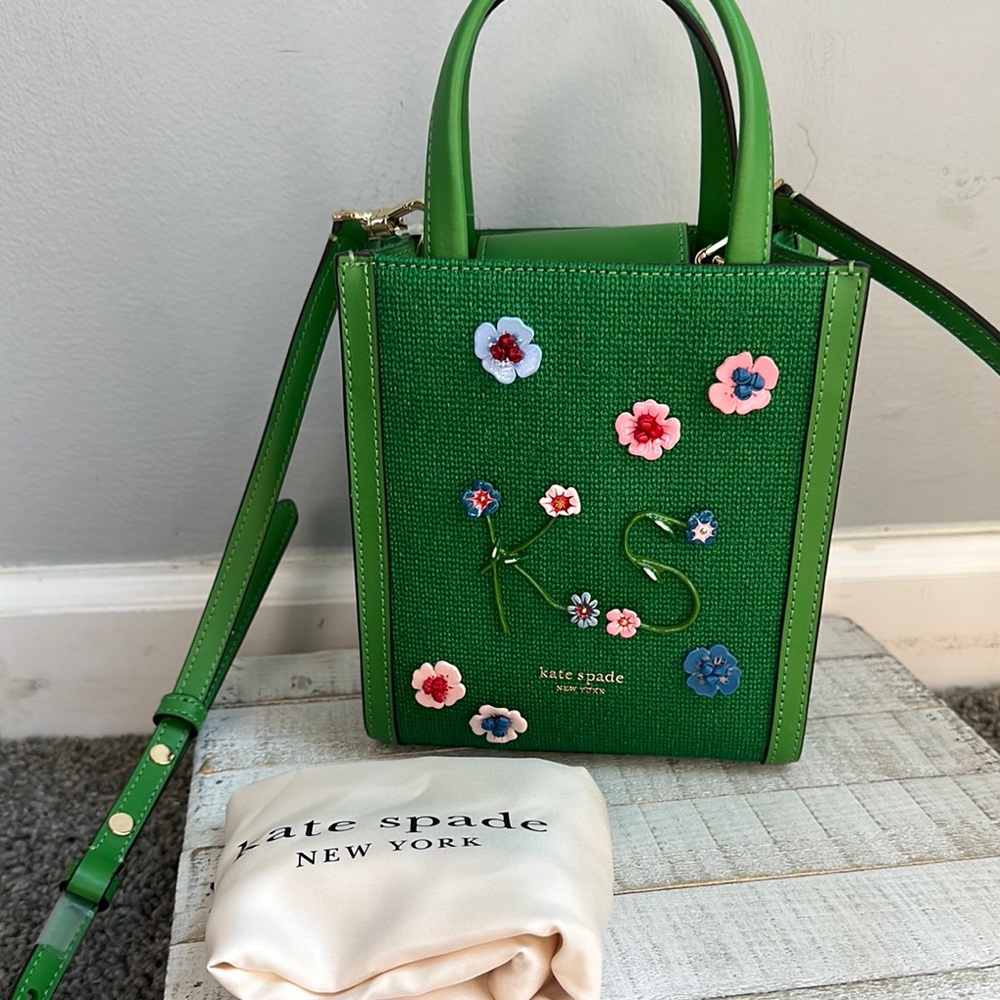 Nwt Kate spade manhattan mini floral tote bag